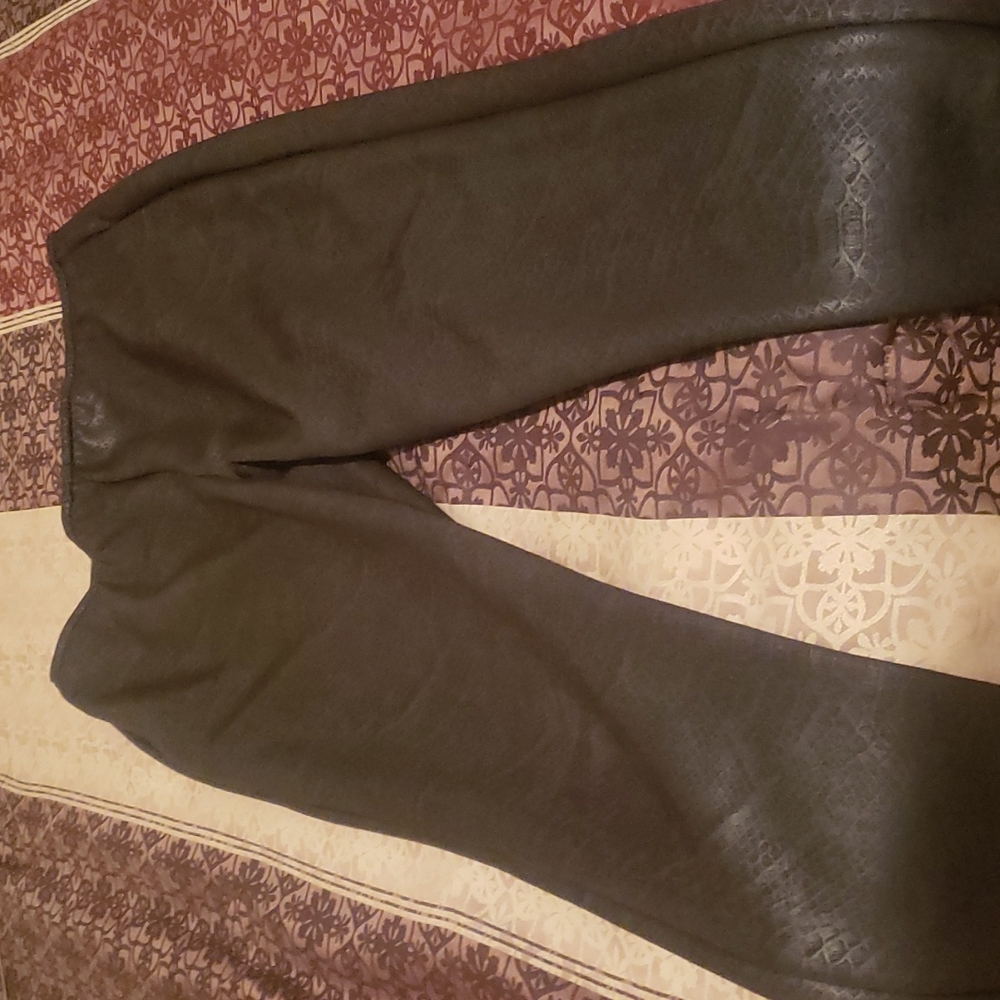 Apt. 9 Faux Snake skin Leather